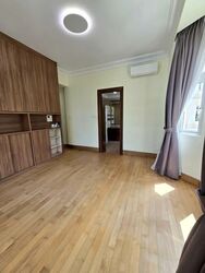 Chelsea Gardens (D10), Condominium #537257021
